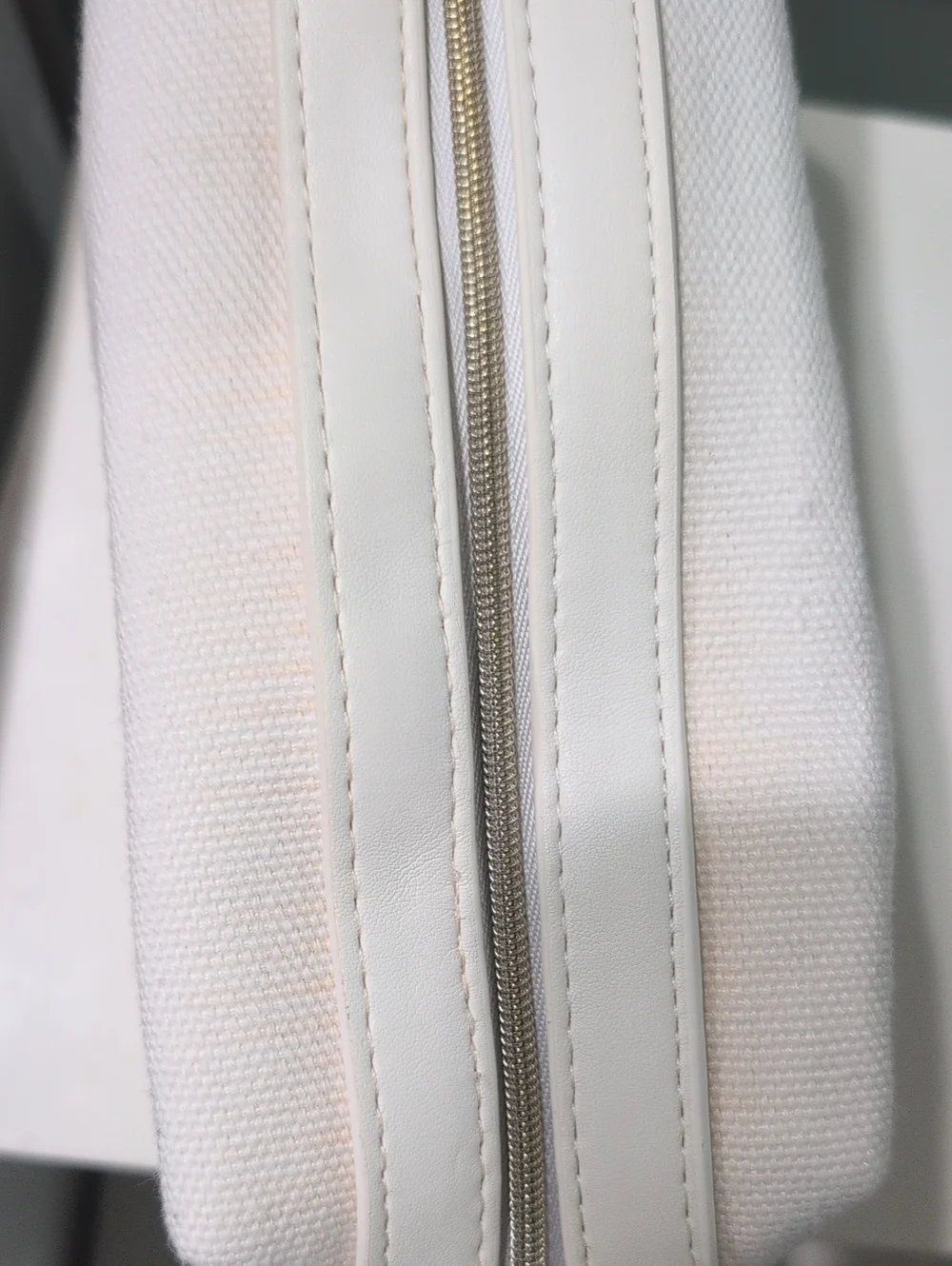 GUERLAIN White Canvas Cosmetic Case with Gold Bee Accent